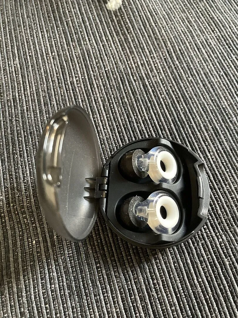 Loop Switch bæreetui med silikoninnlegg